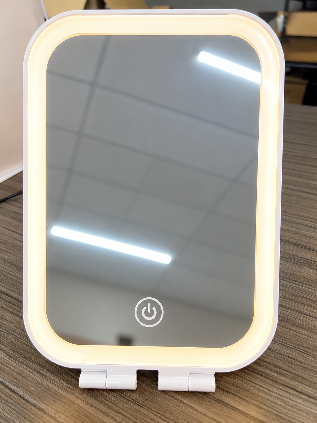 Miel Morena Travel Mirror with Lights
